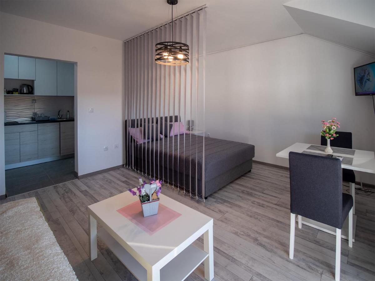 노비사드 Apartman Sara 아파트 외부 사진
